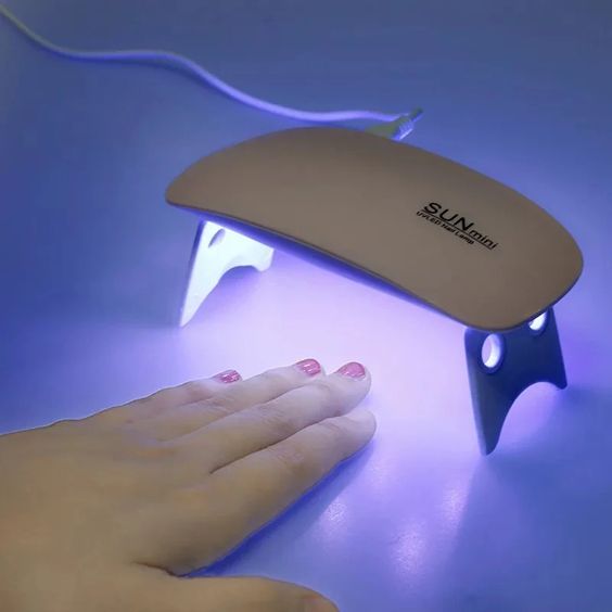 Lámpara UV LED Mini: ¡Uñas Perfectas al Instante! 💅✨